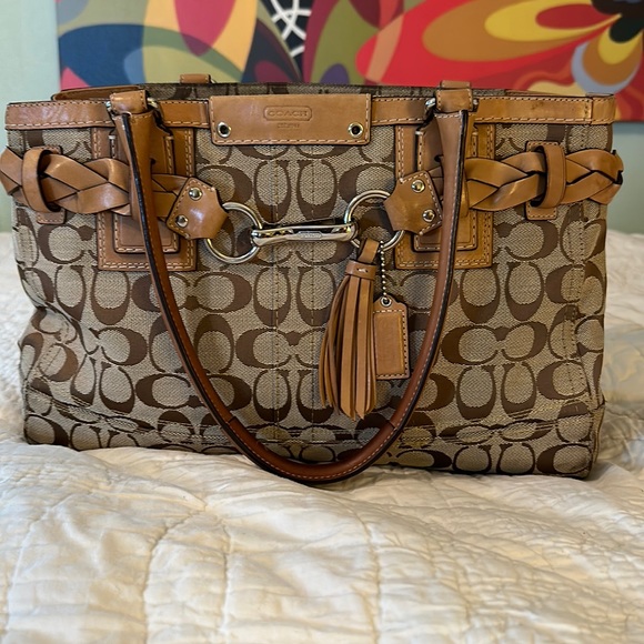 Coach Handbags - Coach Hampton Signature Bag